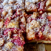 rhubarb snacking cake